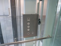 Medium_172　館内エレベーター